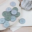 Wachssiegel selbstklebend mit Symbol Flora - Siegelstempel personalisiert