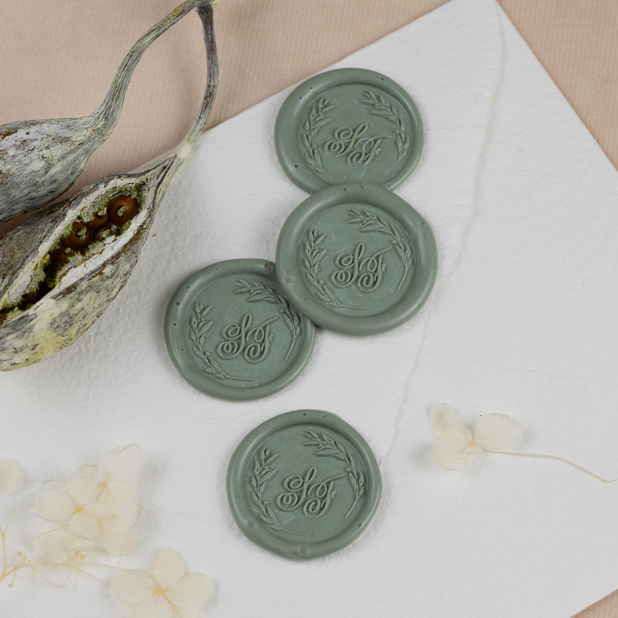 Wachssiegel Design Lorbeer mit Initialen - Siegelstempel personalisiert